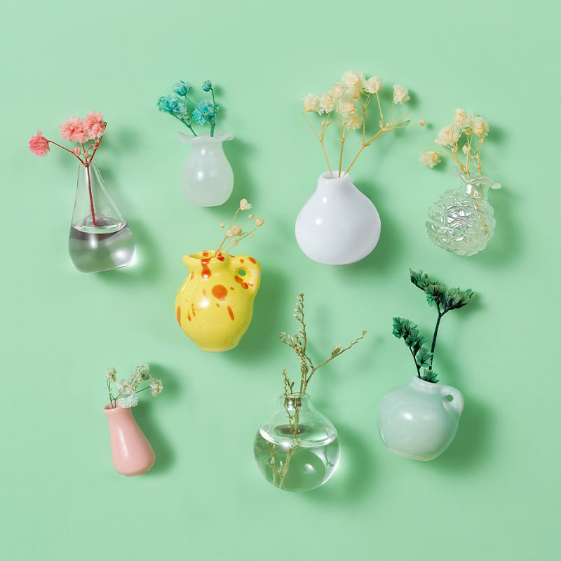 🌸 Mini Magnetic Vase – Fridge Decor